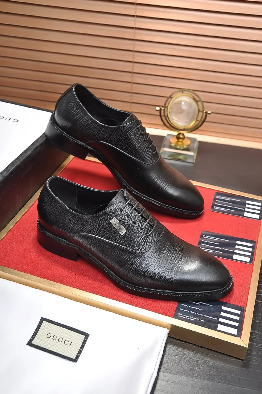 Men's shoes💰460💶Italy's top luxury men's shoes giant [GUCCI Gucci] has a new model 🍃Original European style🔰 Pleasant to the eye😍In order to make the shoes more durable and non-deformable🌀The production continues to follow traditional methods but there is still no lack of innovation💪The original cowhide is chosen for the leather♻️ Smooth, natural and exceptionally bright⭐Made of imported cowhide, the first choice of the rich 38-45 (45 customized)